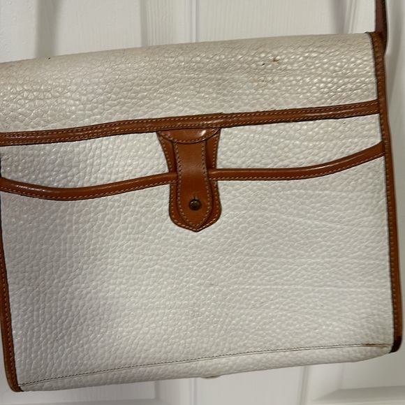 dooney and Bourke vintage shoulder bag, white leather pebbled - Picture 5 of 11